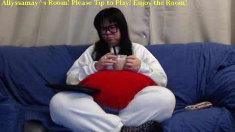 Allyssamay online show from 02-04-25, 03:22