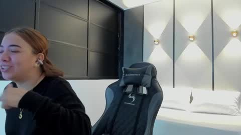 ALMA FENIX  online show from 09-10-25, 12:27