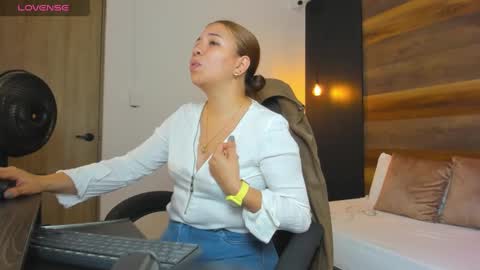 ALMA FENIX  online show from 09-17-25, 12:29