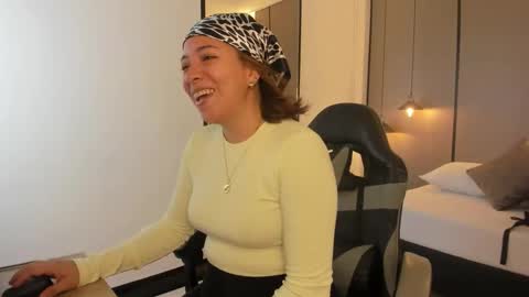 ALMA FENIX  online show from 09-24-25, 12:30