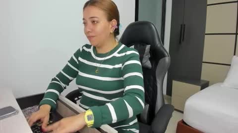 ALMA FENIX  online show from 09-27-25, 12:32