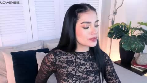 Snapshot of almablaze chatting on 04-25-26, 01:41 Mia online show from 04-25-26, 01:41