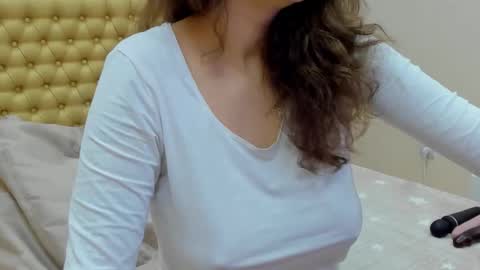 Snapshot of almafancy chatting on 12-18-24, 08:09 Alma online show from 12-18-24, 08:09