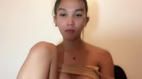 Snapshot of almighty_mariaax chatting on 10-05-25, 10:13 larah online show from 10-05-25, 10:13