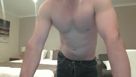 almosthere2makeucum online show from 10-03-25, 09:50