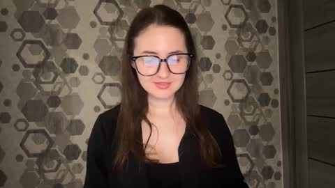 Snapshot of almostinnocent_ chatting on 09-25-25, 10:13 Anna online show from 09-25-25, 10:13