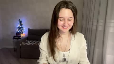 Snapshot of almostinnocent_ chatting on 12-20-25, 10:17 Anna online show from 12-20-25, 10:17