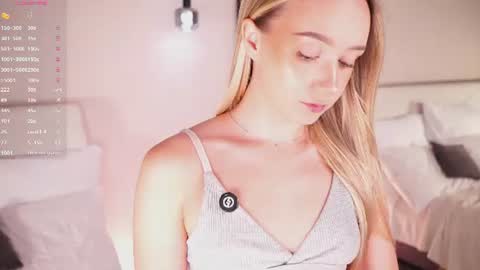 Lia online show from 06-26-26, 01:43
