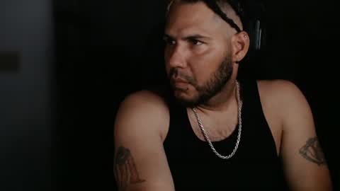 simplyfaded online show from 07-04-26, 11:05