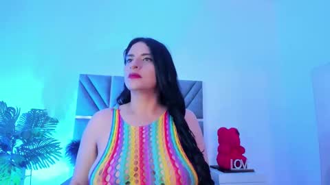 Snapshot of alombramorris chatting on 09-22-25, 11:56 alombramorris online show from 09-22-25, 11:56