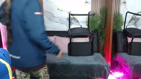 Snapshot of alonddra_tay chatting on 04-20-26, 11:35 alonddra_tay online show from 04-20-26, 11:35