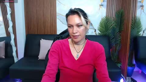 Snapshot of alonddra_tay chatting on 05-09-26, 11:37 alonddra_tay online show from 05-09-26, 11:37