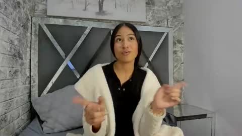 Alondra online show from 03-31-26, 04:40