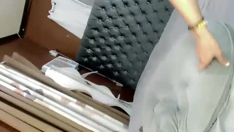 Snapshot of alove_too_last chatting on 01-22-25, 05:48 LEXY online show from 01-22-25, 05:48