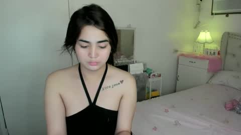 Snapshot of alovelydollnica chatting on 03-18-26, 02:15 alovelydollnica online show from 03-18-26, 02:15