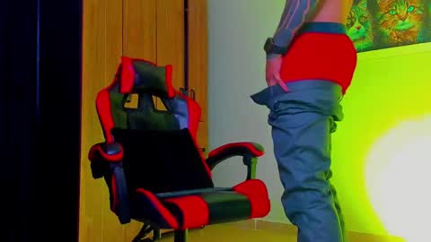 alpha_dominus_ online show from 09-24-25, 04:27