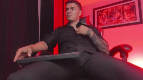 alpha_dominus_ online show from 03-11-26, 05:02