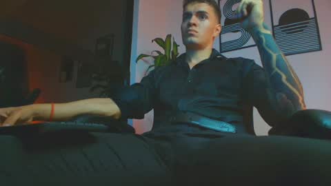 alpha_dominus_ online show from 06-18-26, 04:13