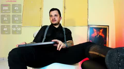 Snapshot of alpha_paganni chatting on 03-24-26, 03:00 alpha paganni online show from 03-24-26, 03:00