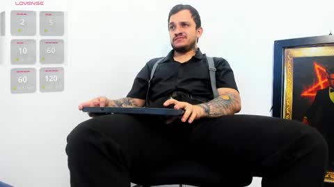 Snapshot of alpha_paganni chatting on 04-06-26, 03:48 alpha paganni online show from 04-06-26, 03:48