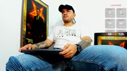 Snapshot of alpha_paganni chatting on 05-12-26, 05:59 alpha paganni online show from 05-12-26, 05:59