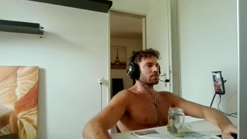 Snapshot of alphah_hunk chatting on 07-01-26, 12:51 alphah_hunk online show from 07-01-26, 12:51