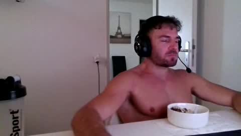 Snapshot of alphah_hunk chatting on 07-06-26, 10:23 alphah_hunk online show from 07-06-26, 10:23