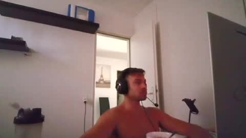Snapshot of alphah_hunk chatting on 08-07-26, 10:28 alphah_hunk online show from 08-07-26, 10:28