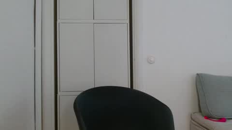 alphahung23 online show from 11-19-25, 08:25