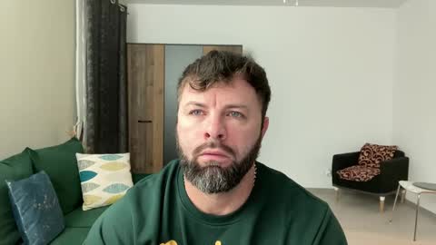 Jhonny online show from 12-20-24, 03:47