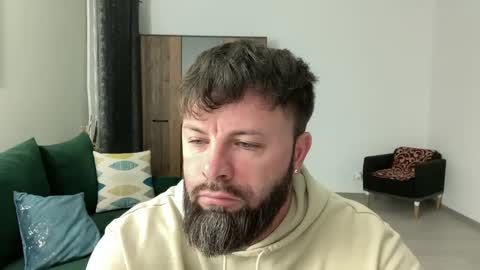 Jhonny online show from 03-10-25, 03:34