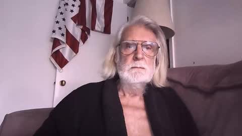 AlphaUniform online show from 02-22-26, 05:33