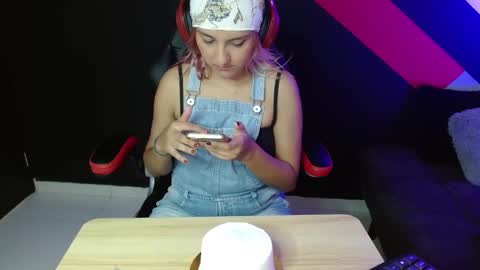 Alter  online show from 01-14-25, 08:59