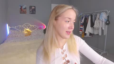 Snapshot of aluntick chatting on 12-13-24, 01:55 Amelia NEXT STREAM online show from 12-13-24, 01:55