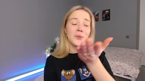 Snapshot of aluntick chatting on 12-18-24, 02:28 Amelia NEXT STREAM online show from 12-18-24, 02:28