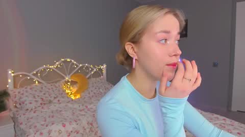Snapshot of aluntick chatting on 01-12-25, 01:48 Amelia NEXT STREAM online show from 01-12-25, 01:48