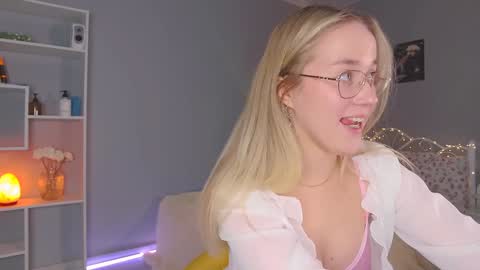 Snapshot of aluntick chatting on 02-08-25, 04:47 Amelia NEXT STREAM online show from 02-08-25, 04:47