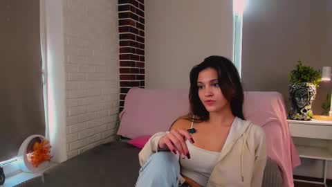 Amelia online show from 09-09-25, 12:05