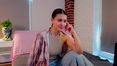 Amelia online show from 09-19-25, 07:21