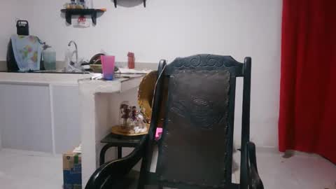 analia online show from 11-24-25, 03:28