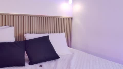 aly_leee online show from 03-26-26, 06:02