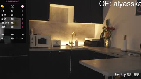 Snapshot of alyaska_2000 chatting on 01-04-25, 07:44 Anna fav tip 55 3 online show from 01-04-25, 07:44