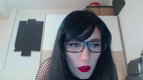 Snapshot of alycetn chatting on 06-10-26, 09:52 Alice online show from 06-10-26, 09:52