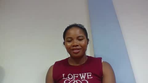 Snapshot of alydie7 chatting on 05-26-26, 04:41 alydie7 online show from 05-26-26, 04:41