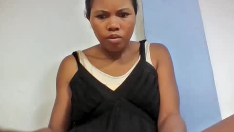 Snapshot of alydie7 chatting on 05-28-26, 05:38 alydie7 online show from 05-28-26, 05:38