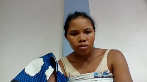 Snapshot of alydie7 chatting on 06-18-26, 11:47 alydie7 online show from 06-18-26, 11:47