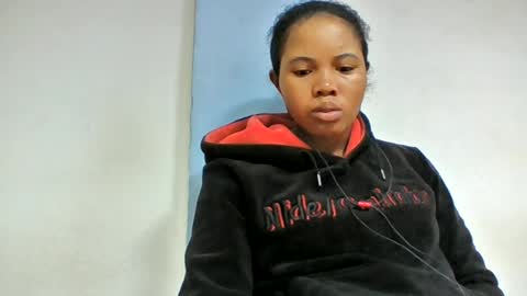 Snapshot of alydie7 chatting on 06-22-26, 05:37 alydie7 online show from 06-22-26, 05:37
