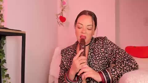 Aly Instg oficial alyjones  Lush and Domi love toys are on online show from 02-15-25, 06:33