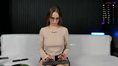 Snapshot of alyona_24 chatting on 02-03-26, 02:33 Alena online show from 02-03-26, 02:33