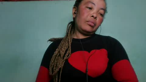 alypierette online show from 06-20-26, 07:49